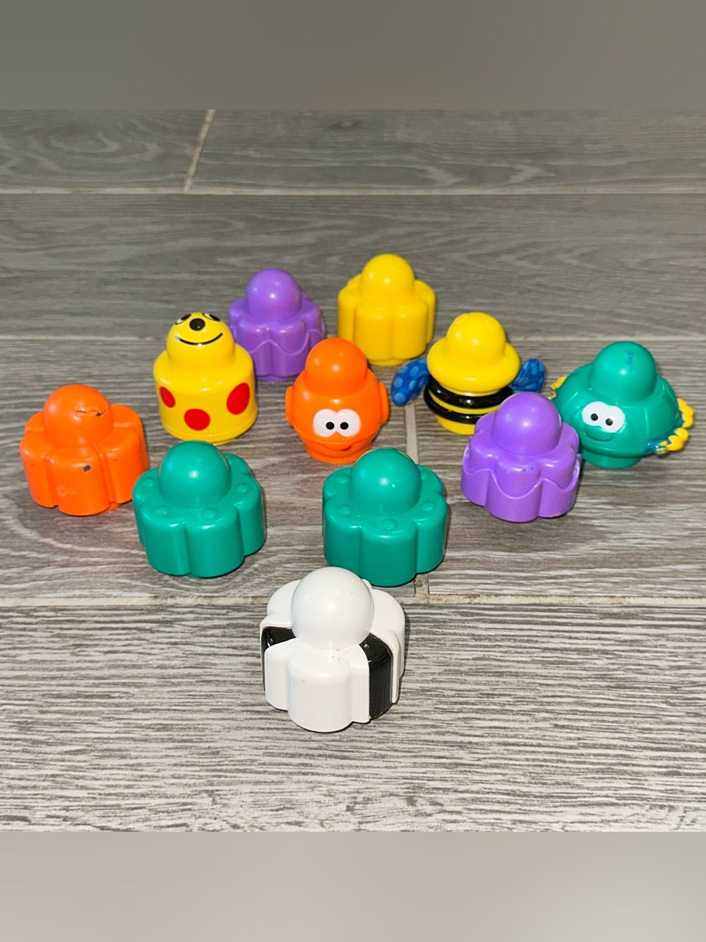Fisher Price Bee-Bop Buildin’ Spinning Tunes Activity Set Lot Of 11 Toys